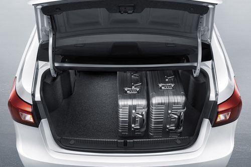 mg-360-at-2016-trunk-space