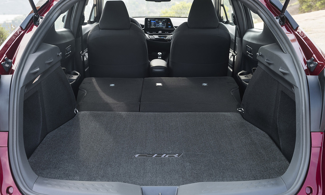 toyota-chr-trunk